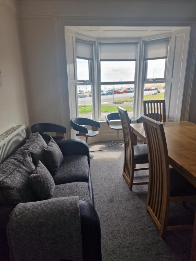 2 The Green, Exceptional Large House, Sea Views Loads Of Bathrooms Seaton Carew Kültér fotó