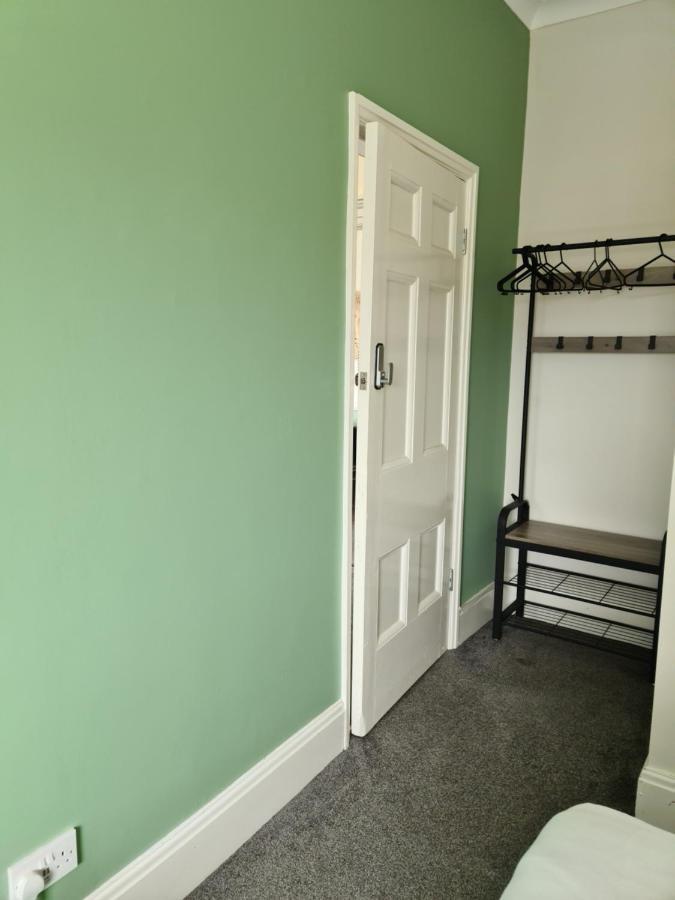 2 The Green, Exceptional Large House, Sea Views Loads Of Bathrooms Seaton Carew Kültér fotó